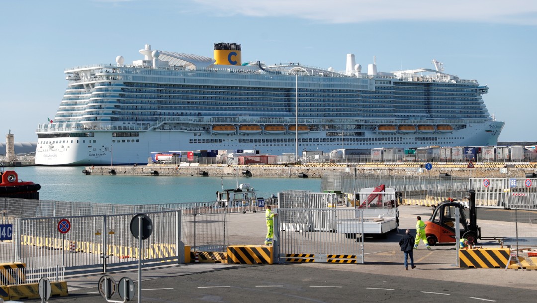 Crucero procedente de espala es bloqueado en italia por sospecha de coronavirus reuters