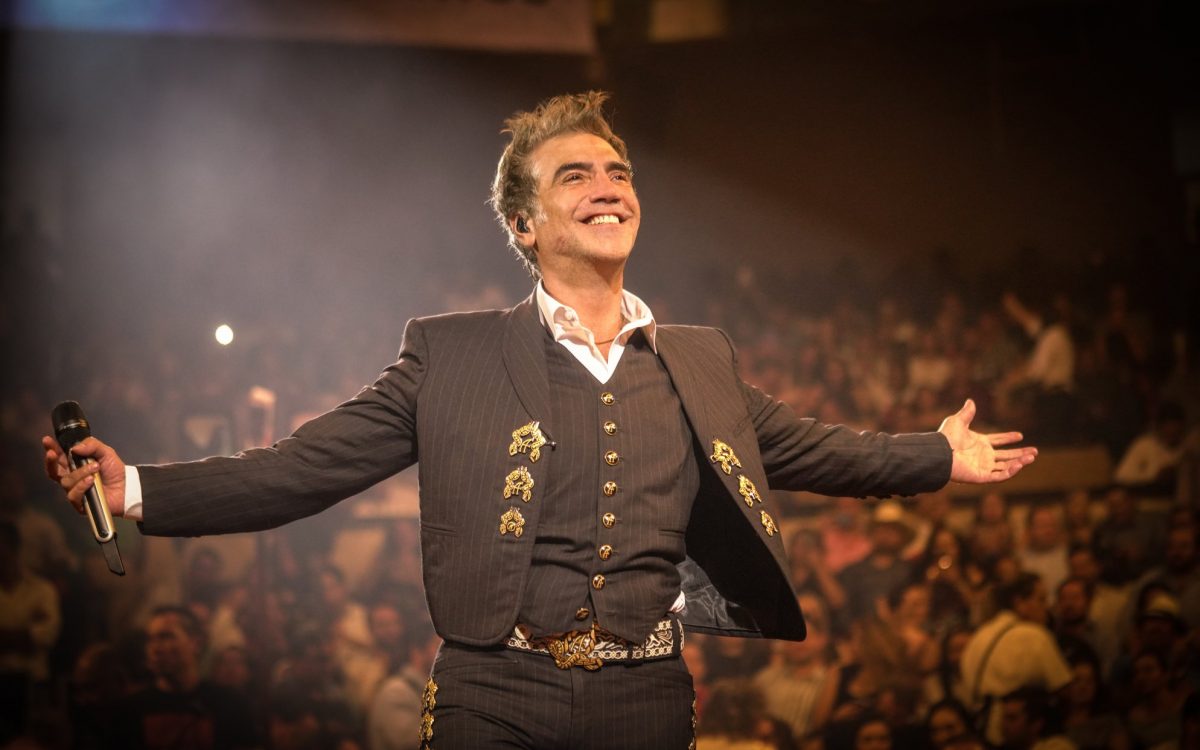 Alejandro fernandez 1200x750