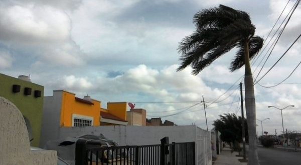 Evento de surada afecta a yucatan.jpg 88188414 600x330 1
