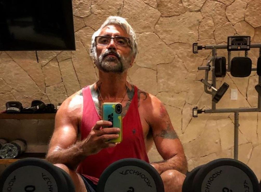 Instagram alexoficial