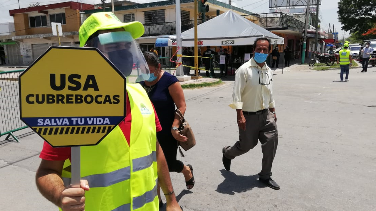 Obligado semáforo rojo en la zona sur de q. roo
