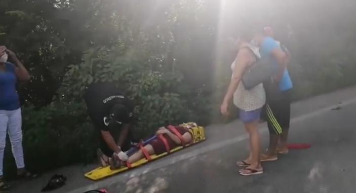 Muna accidente camioneta piedras 5