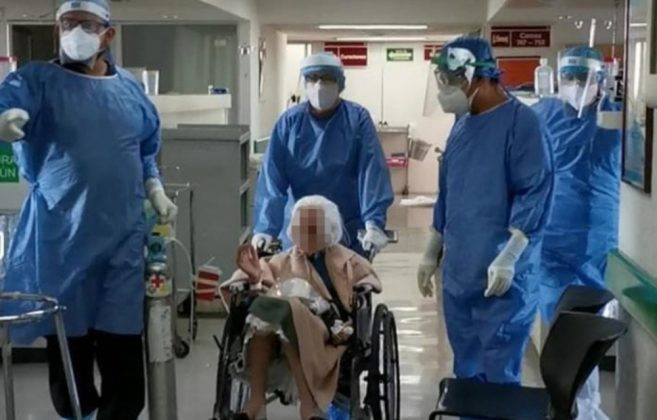 Abuelita mujer 103 anos alta imss 657x420