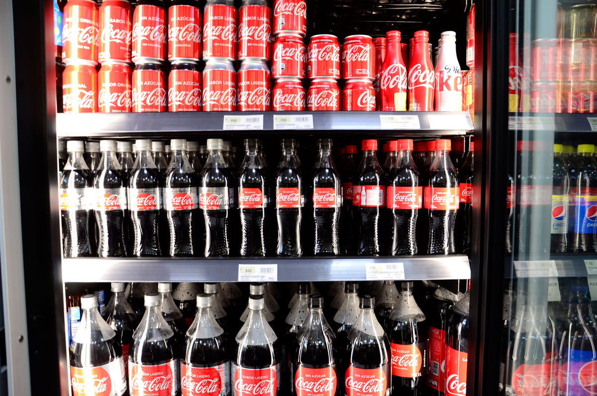 Supermercado gaseosas coca cola