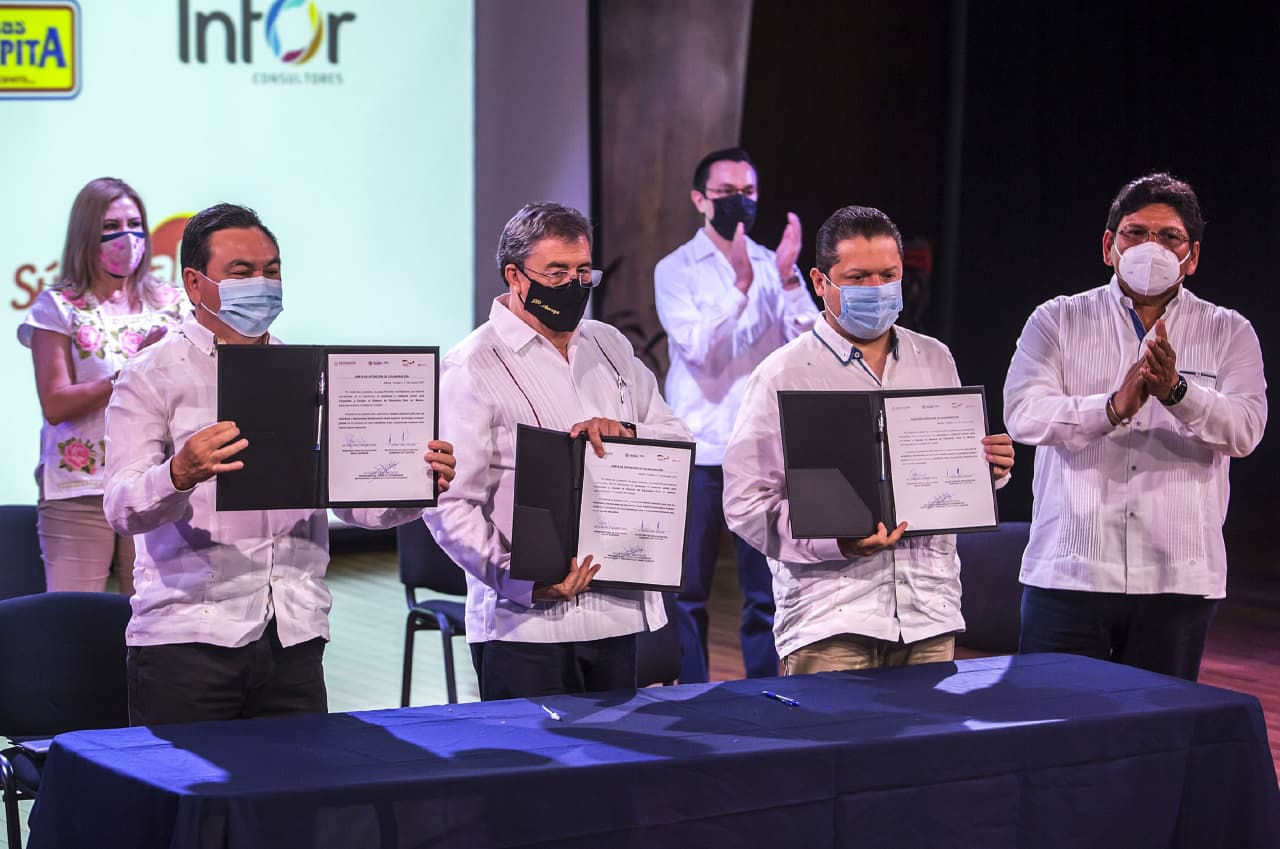 Firma de carta de intención educación dual en yucatán (2)
