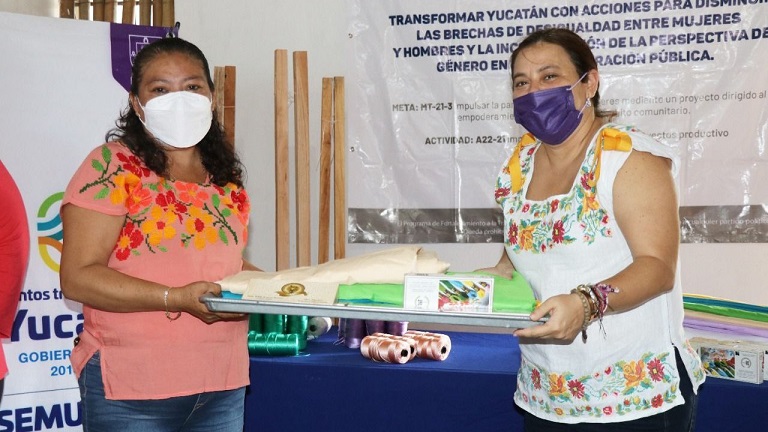 Semujeres3