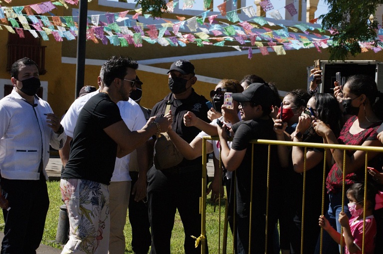 Luis fonsi izamal (1)