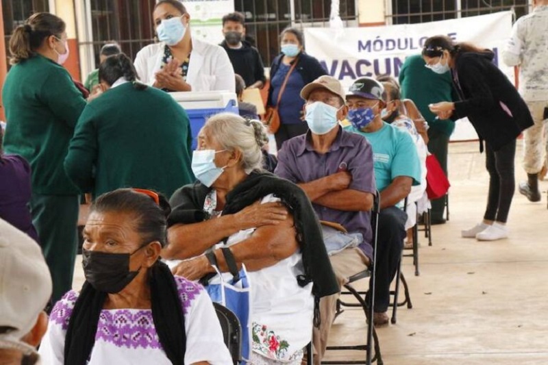 Vaunacion adultos covid coronavirus1 scaled