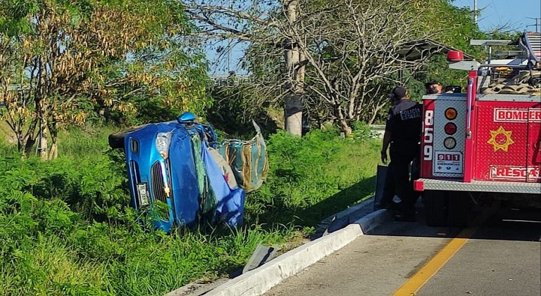 Muerto en volcadura1