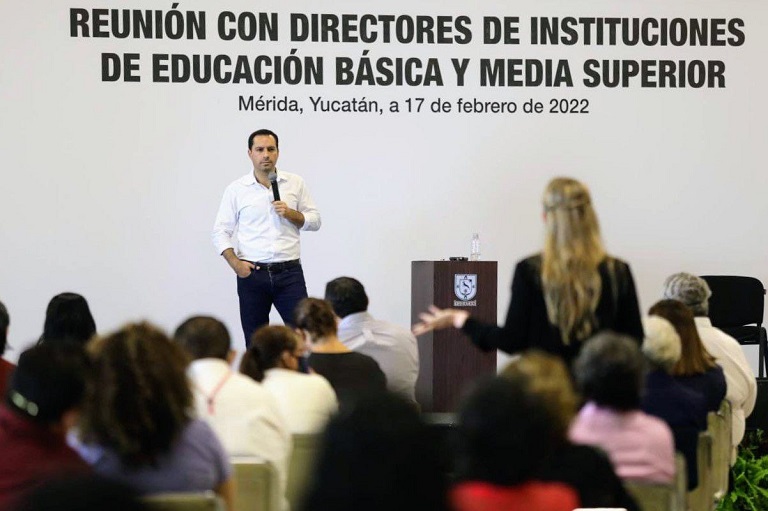 Vila directivos escuelas basicas