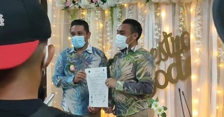 Primer matrimonio igualitario 2