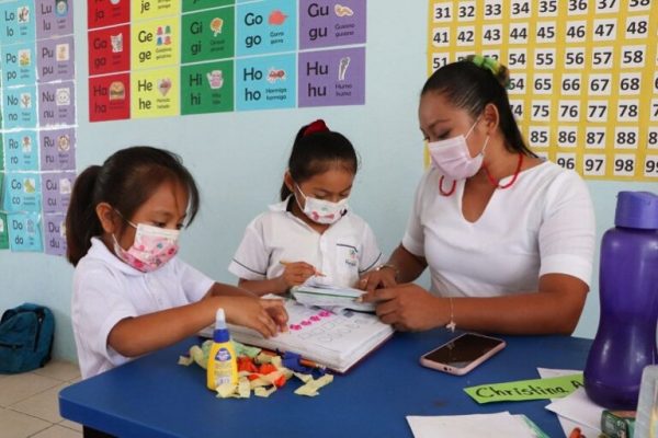 Emiten convocatoria de becas para el ciclo escolar 2022- 2023