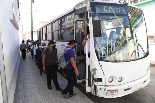 Cortes en vialidades y reubicación de paraderos por festejos patrios en Mérida