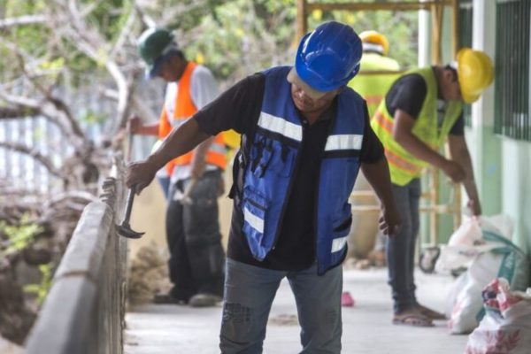 Continúa la mejora de escuelas en Yucatán