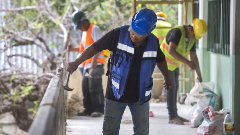 Rehabilitan escuelas scaled