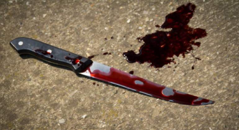 Cuchillo con sangre