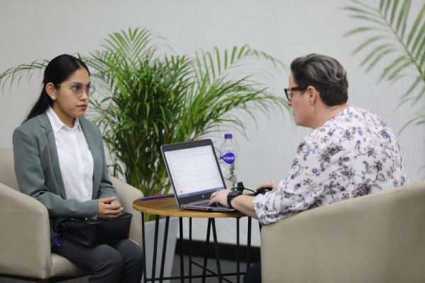 Disney contrata a jóvenes yucatecos para trabajar en el verano