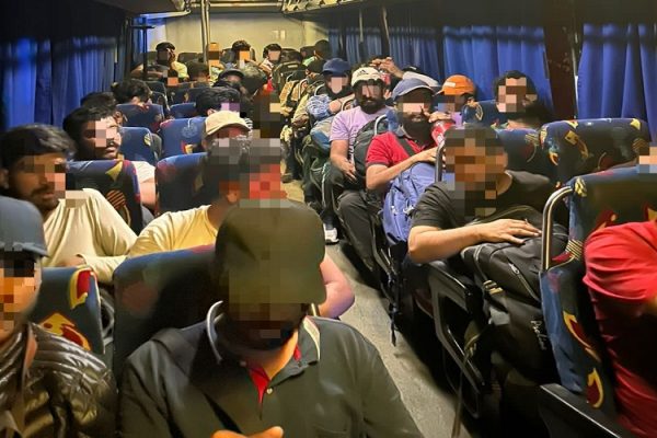 Detienen a 56 inmigrantes en Yucatán